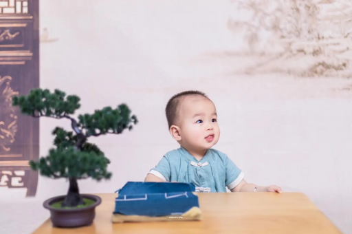 昌邑宝宝喊肚子疼怎么回事